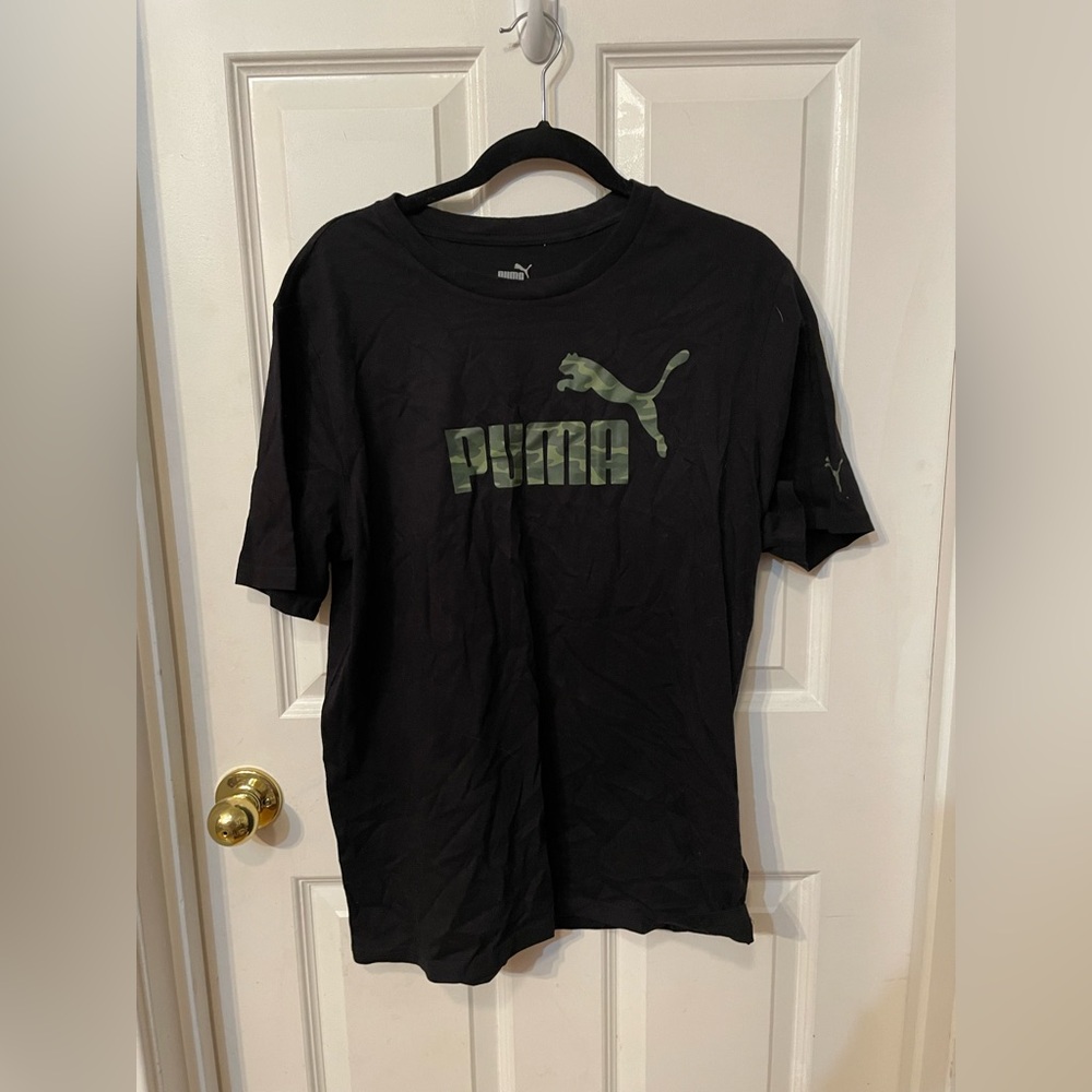 Puma T-shirt with camo logo size L
